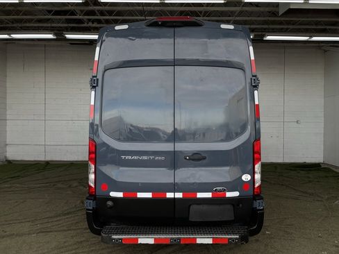 Used 2019 Ford Transit 250 148 High Roof Extended image 4