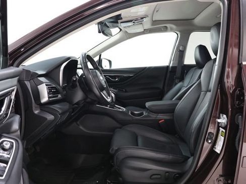 Used 2025 Subaru Outback Limited AWD/4WD image 16