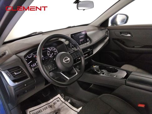 Used 2023 Nissan Rogue SV image 28