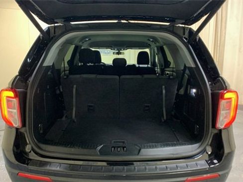 Used 2022 Ford Explorer XLT image 20