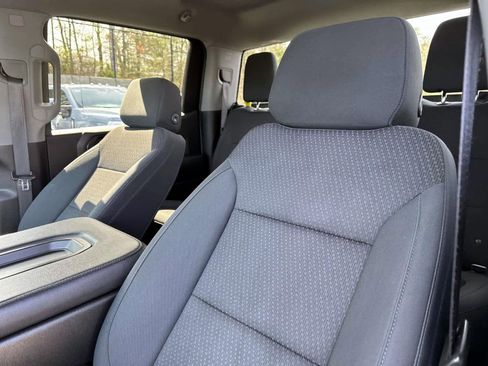 Used 2020 Chevrolet Silverado 1500 Custom w/ Custom Value Package image 16