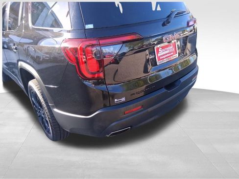 Used 2022 GMC Acadia SLT w/ Elevation Edition FWD image 11