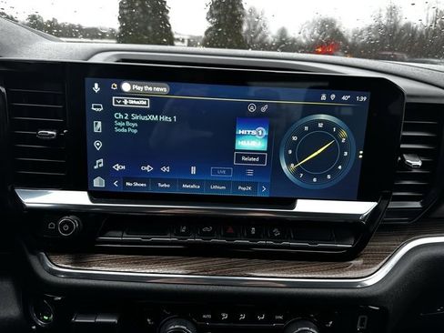 Used 2025 Chevrolet Silverado 2500 LT image 26