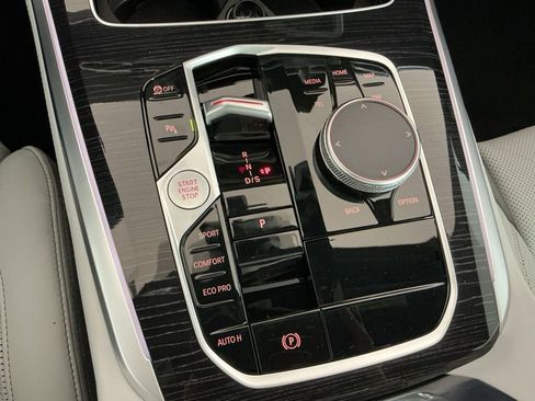 New 2026 BMW X5 sDrive40i w/ M Sport Package image 15