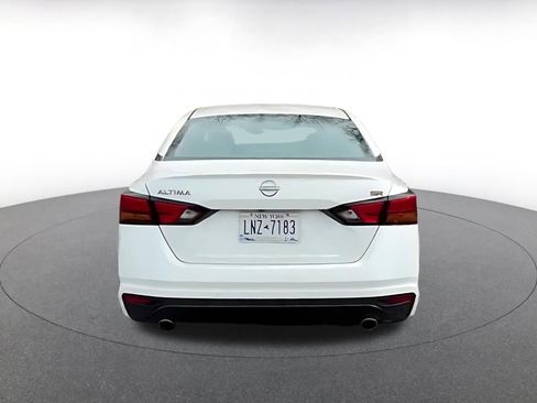 Used 2025 Nissan Altima 2.5 SR image 14