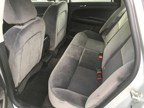 Used 2014 Chevrolet Impala LT FWD image 27