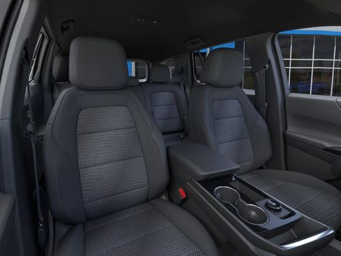 New 2026 Chevrolet Equinox LT w/ Safety and Technology Package FWD image 16