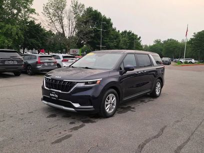 Used 2023 Kia Carnival LX