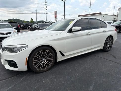 Used 2017 BMW 540i xDrive AWD/4WD image 4