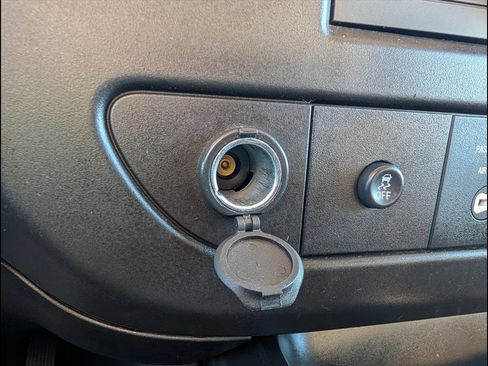 Used 2022 GMC Savana 2500 w/ Driver Convenience Package image 17