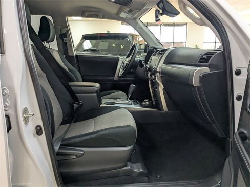 Used 2024 Toyota 4Runner SR5 image 28