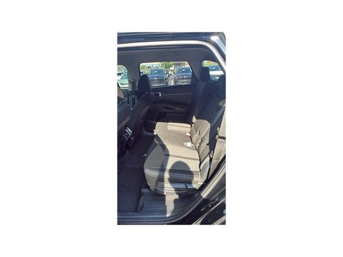 Used 2026 Kia Sorento LX FWD image 10