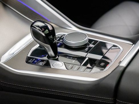 Used 2023 BMW X6 xDrive40i w/ M Sport Package image 23