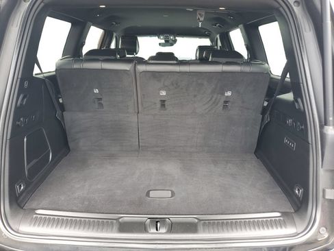 Used 2023 Jeep Wagoneer Series III w/ Preferred Equipment Group AWD/4WD image 25