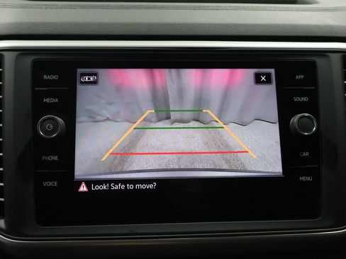 Used 2021 Volkswagen Atlas SE image 27