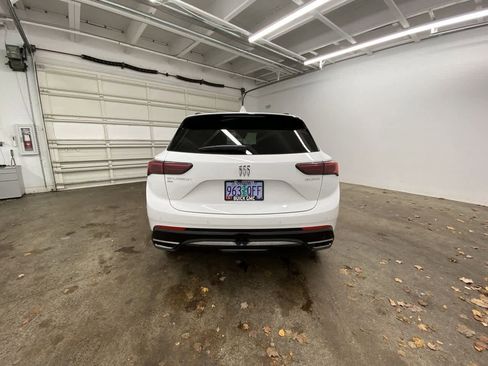 Used 2025 Buick Envision Sport Touring image 5