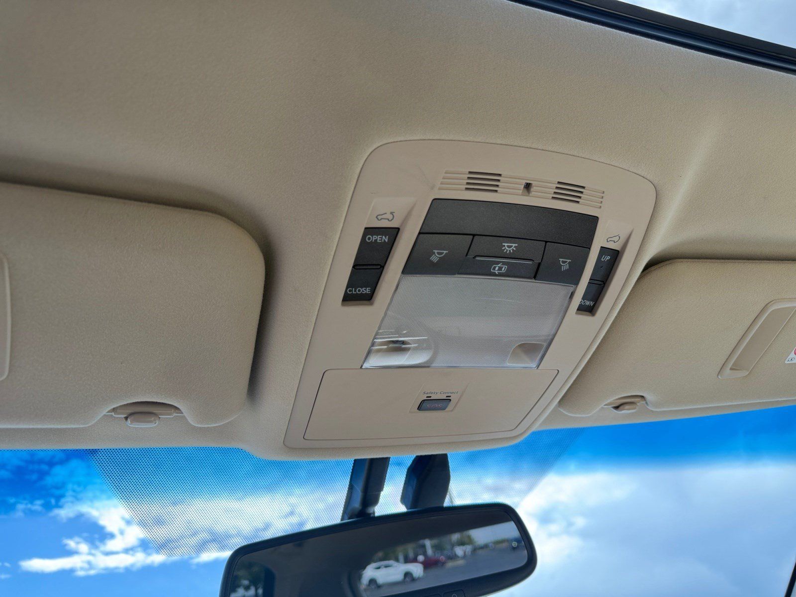 Used 2015 Lexus RX 450h AWD image 29