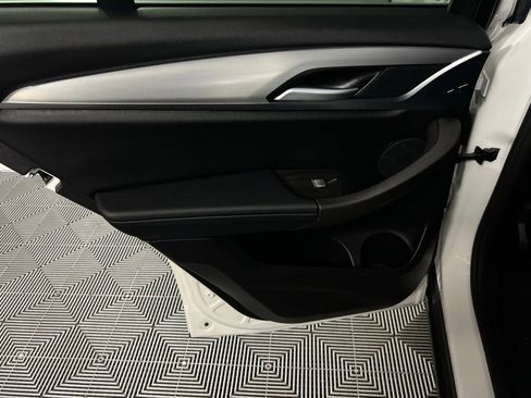 Used 2025 BMW X4 xDrive30i image 28