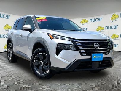 Used 2025 Nissan Rogue SV