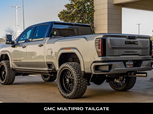 Used 2025 GMC Sierra 2500 Denali Ultimate image 7