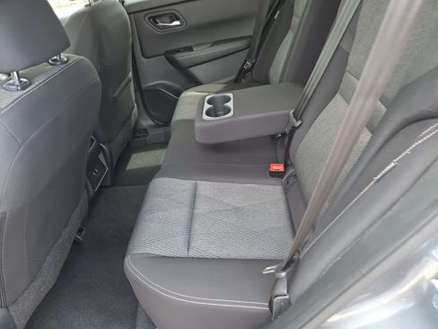 Used 2025 Nissan Rogue SV AWD/4WD image 7