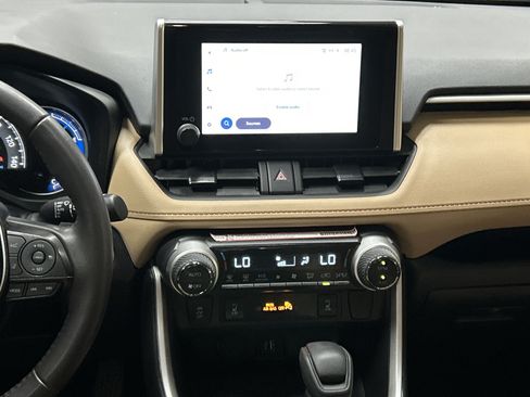 Certified 2025 Toyota RAV4 XLE w/ Convenience Package AWD/4WD image 31