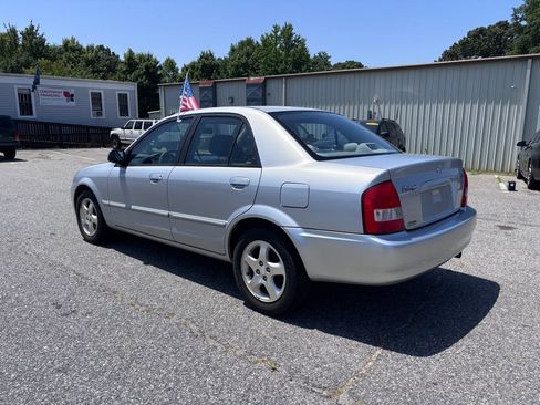 Used 2002 MAZDA Protege FWD image 4