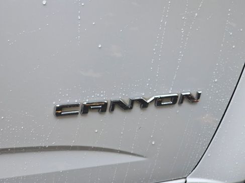 Used 2016 GMC Canyon SLT w/ Trailering Package image 12