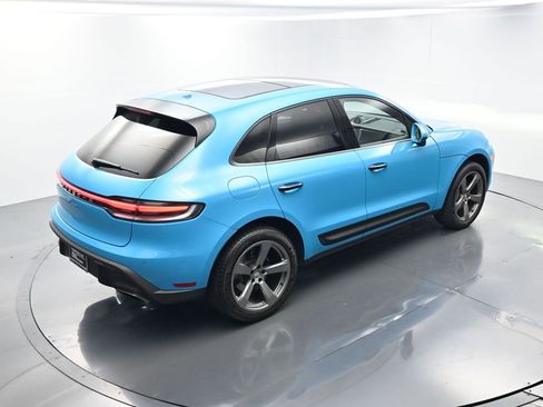 Used 2023 Porsche Macan image 40