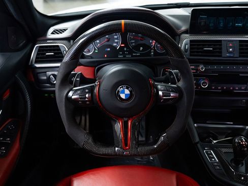 Used 2017 BMW M3 RWD image 17