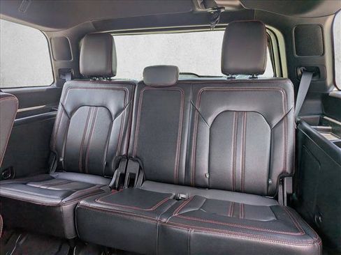 Used 2019 Ford Expedition Limited w/ Equipment Group 303A RWD image 16