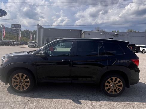 Used 2023 Honda Passport EX-L image 6