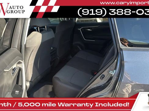 Used 2022 Toyota RAV4 XLE w/ Convenience Package image 18