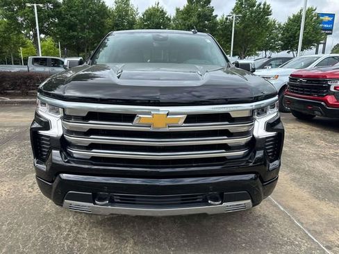 New 2026 Chevrolet Silverado 1500 High Country w/ Technology Package AWD/4WD image 2