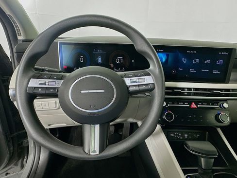 Certified 2025 Hyundai Tucson SEL image 11