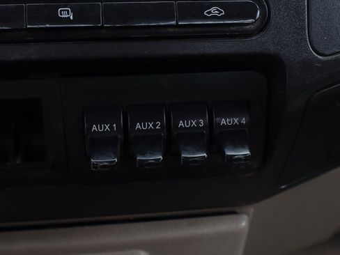 Used 2008 Ford F350 XLT image 23