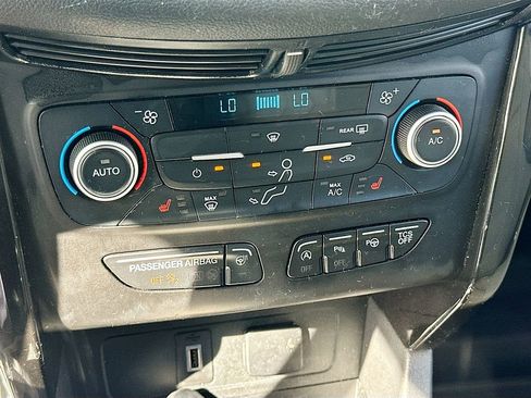 Used 2019 Ford Escape Titanium FWD image 16