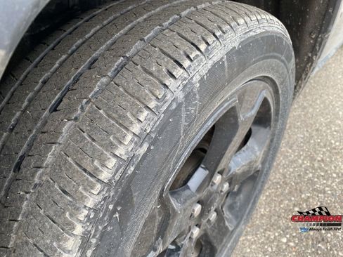 Used 2020 Jeep Grand Cherokee Laredo AWD/4WD image 28