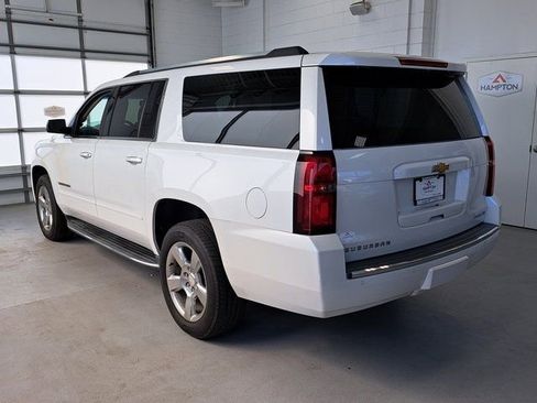 Used 2019 Chevrolet Suburban Premier AWD/4WD image 7