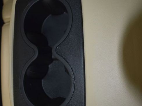 Used 2018 Cadillac XT5 Luxury image 18