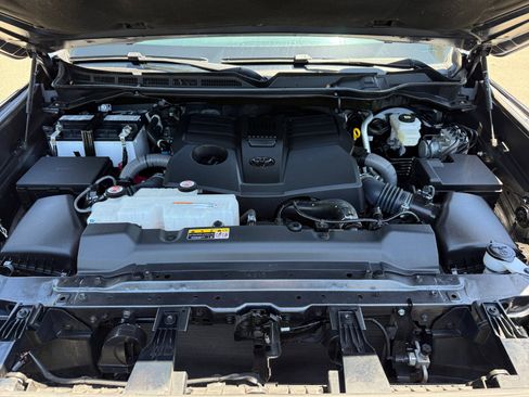 Used 2023 Toyota Tundra SR5 w/ SR5 Premium Package RWD image 20