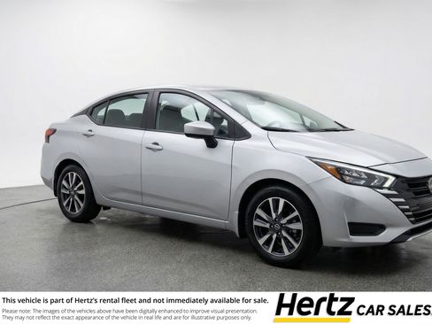 Used 2025 Nissan Versa SV FWD image 1
