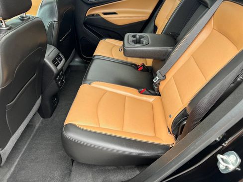 Used 2018 Chevrolet Equinox Premier AWD/4WD image 23