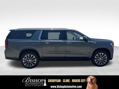 Used 2021 GMC Yukon XL Denali AWD/4WD image 13