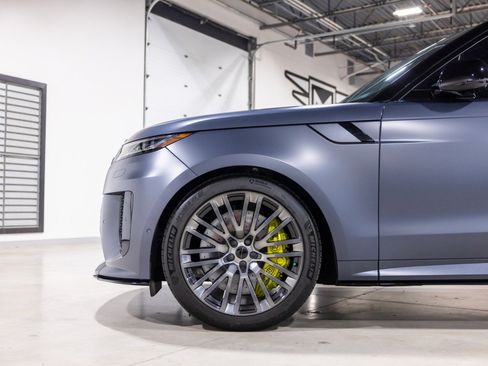 Used 2026 Land Rover Range Rover Sport SV AWD/4WD image 18