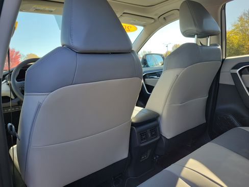 Used 2025 Toyota RAV4 Limited image 14