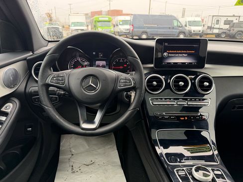 Used 2017 Mercedes-Benz GLC 300 4MATIC image 19