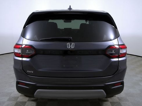 Used 2023 Honda Pilot EX-L image 8