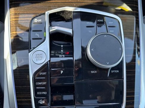 Certified 2025 BMW X5 xDrive40i w/ M Sport Package image 29