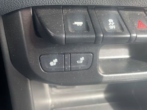 Used 2022 Chevrolet Colorado Z71 AWD/4WD image 13